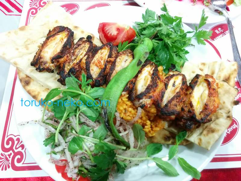 カナット カナト トルコ料理 世界三大料理 手羽先 美味しい鶏肉の画像 写真 しし唐辛子